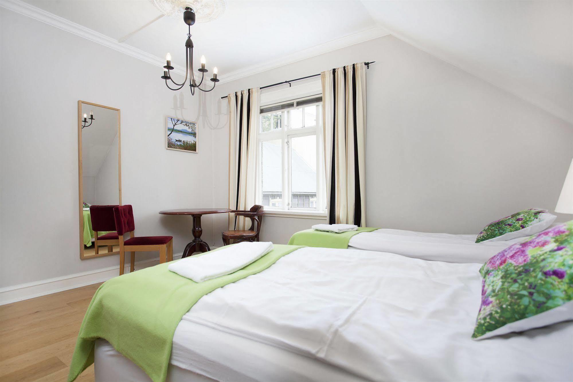 Skolabru Guesthouse Рейкьявик Экстерьер фото